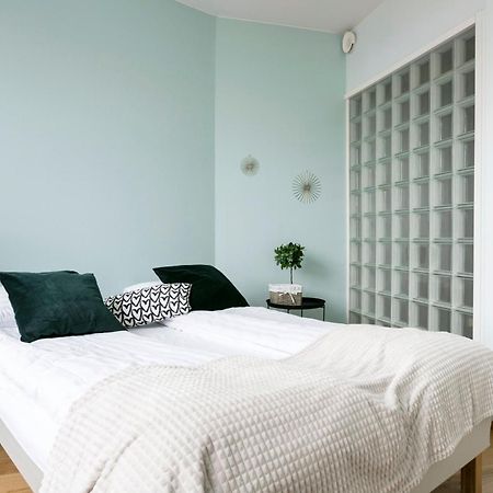 2Ndhomes Luxury Kamppi Center Apartment With Spa And Terrace ヘルシンキ エクステリア 写真