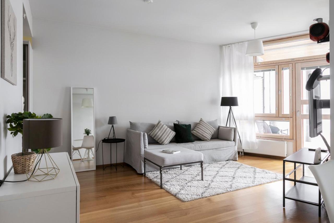2Ndhomes Luxury Kamppi Center Apartment With Spa And Terrace ヘルシンキ エクステリア 写真